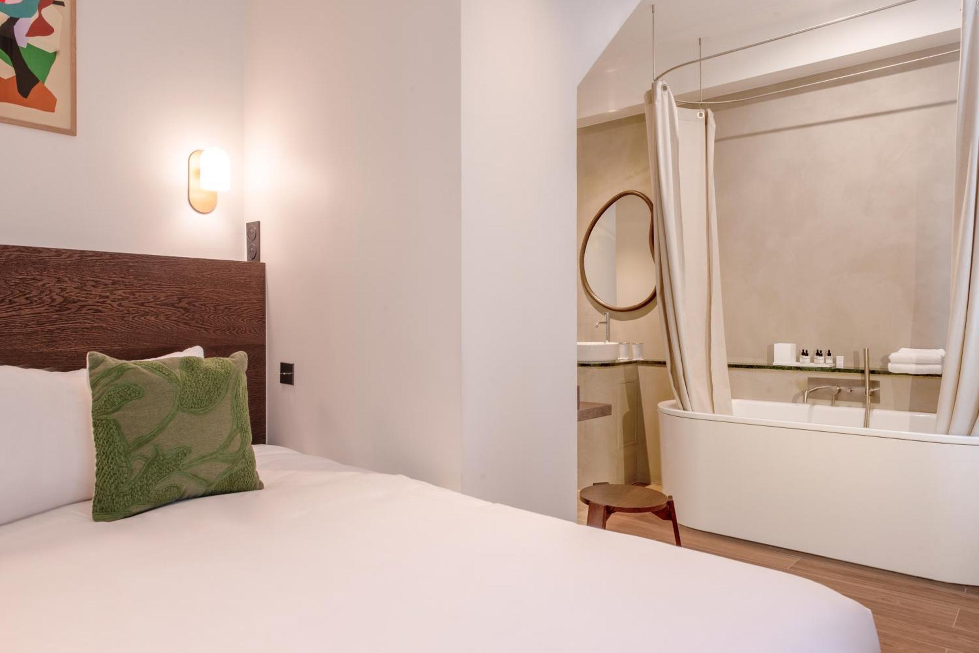 Le Lampika Hotel باريس الغرفة الصورة